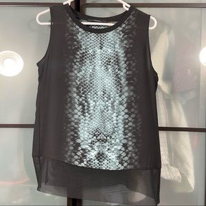 Tahari snakeskin sleeveless top   Size S.